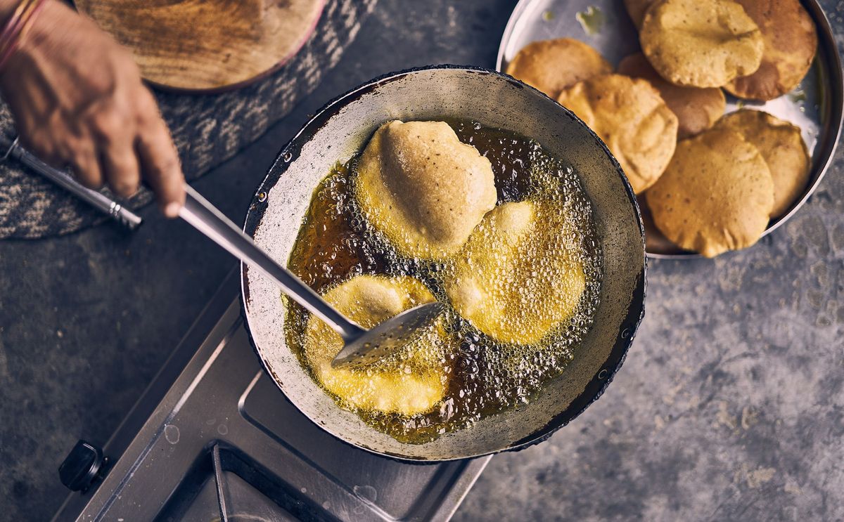 Frying in a commercial kitchen